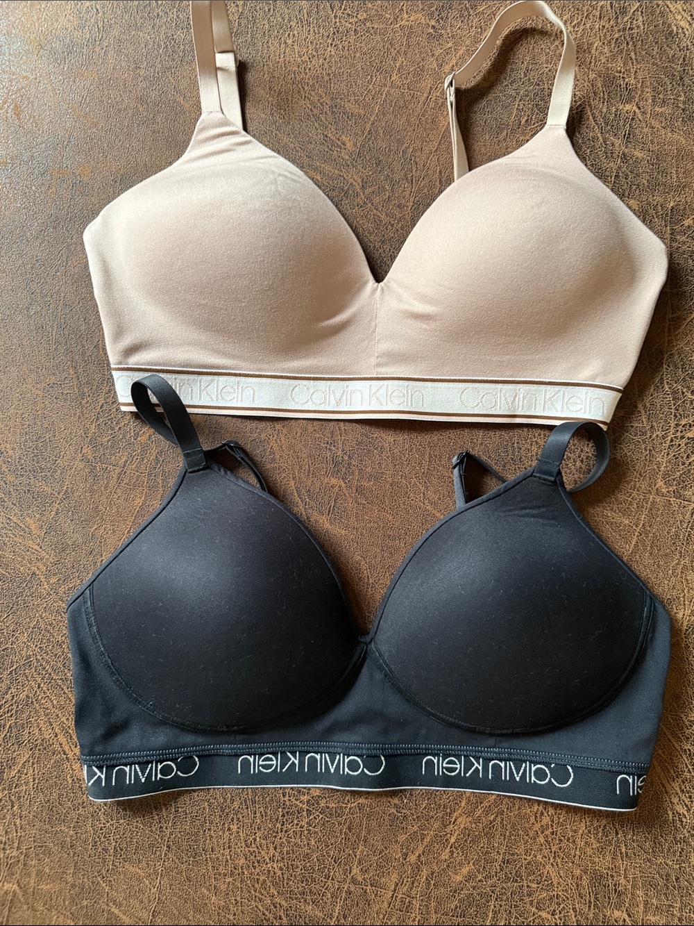 Calvin Klein Black and Nude Wireless T-Shirt Bras Med B85 99cm